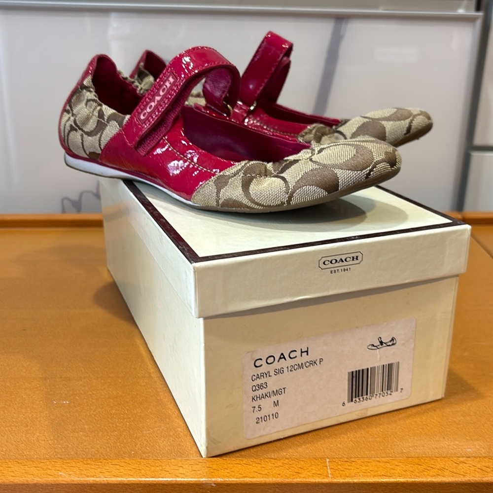 Vintage Y2K coach ballet flats